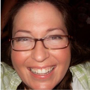 Meet your Posher, Jenn